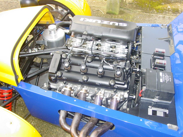 Under bonnet shot after rewire, fuel and air box mod